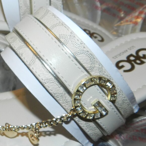 GBG Angeles White Logo Flat Slides w/Gold Toe Loop Charms Women's🆕⌚📦🏃💨🚚 - Picture 10 of 16